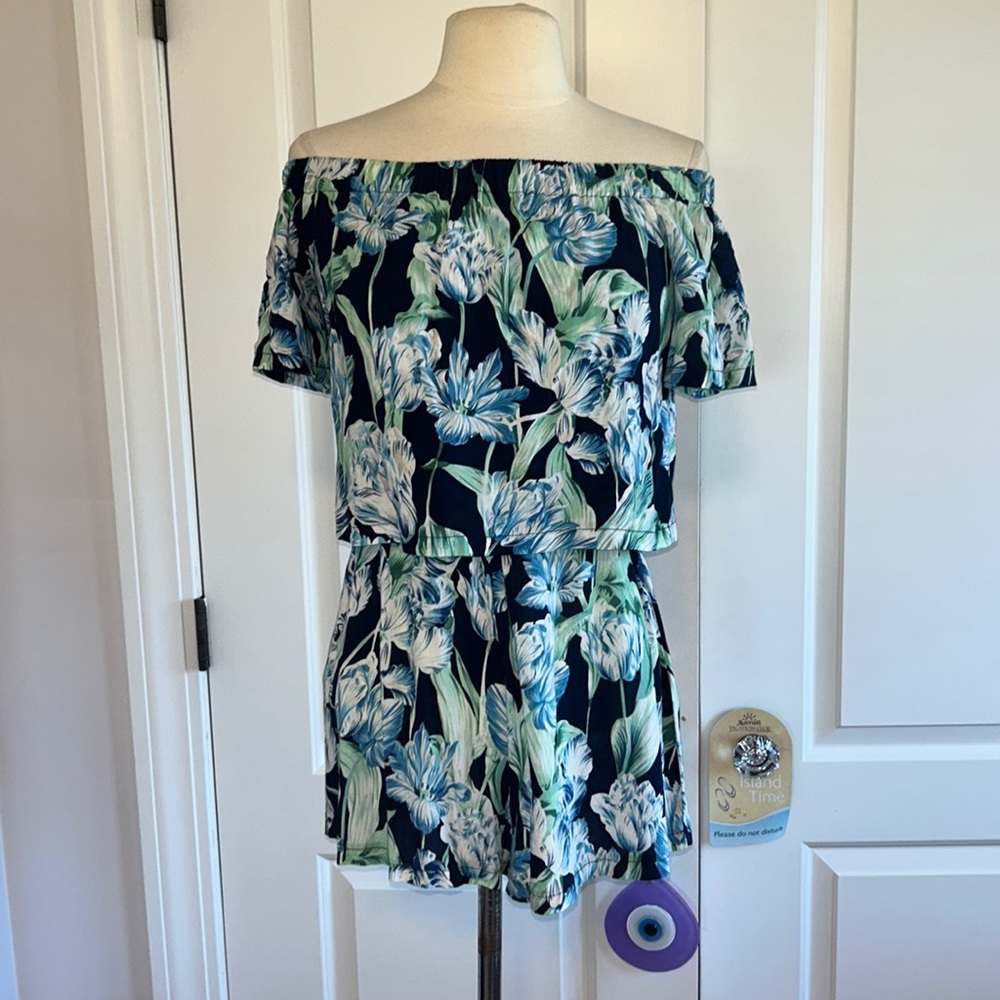 New! New Charms Fashion romper in perfect condition